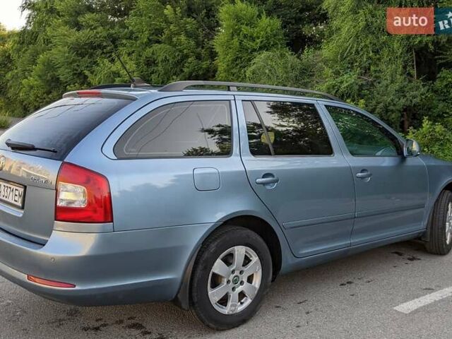 Синий Шкода Октавия, объемом двигателя 1.6 л и пробегом 241 тыс. км за 7800 $, фото 4 на Automoto.ua