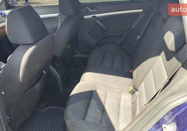 Синий Шкода Октавия, объемом двигателя 1.97 л и пробегом 297 тыс. км за 9000 $, фото 3 на Automoto.ua