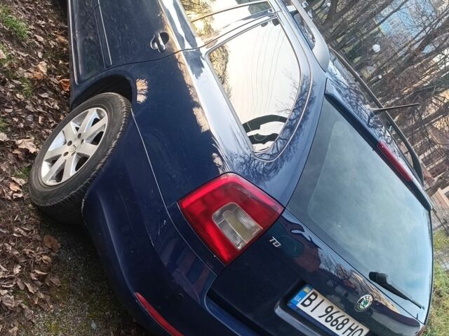 Синий Шкода Октавия, объемом двигателя 1.6 л и пробегом 320 тыс. км за 7000 $, фото 5 на Automoto.ua