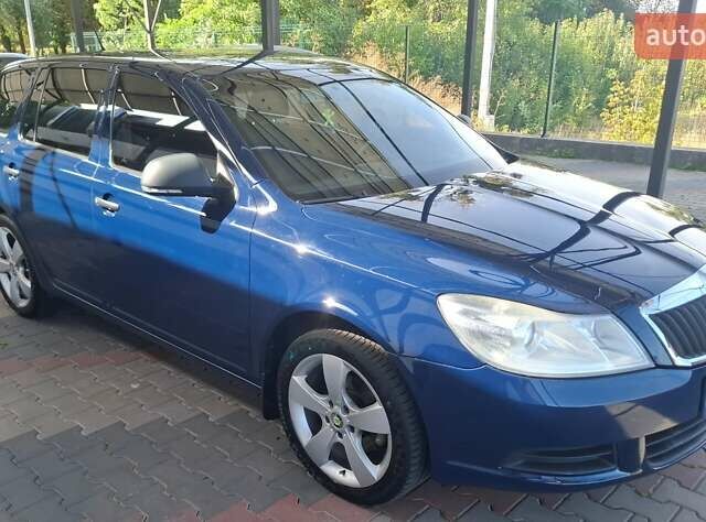 Синий Шкода Октавия, объемом двигателя 1.6 л и пробегом 280 тыс. км за 6900 $, фото 4 на Automoto.ua