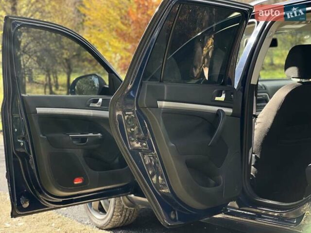 Синий Шкода Октавия, объемом двигателя 1.8 л и пробегом 236 тыс. км за 6400 $, фото 38 на Automoto.ua