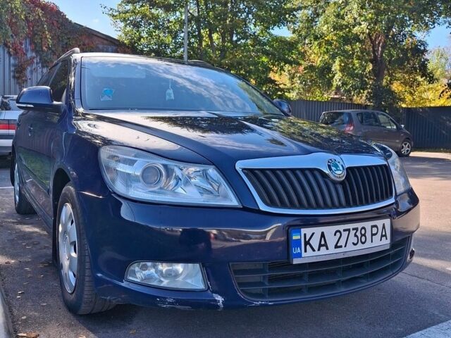 Синій Шкода Октавія, об'ємом двигуна 1.6 л та пробігом 295 тис. км за 5700 $, фото 3 на Automoto.ua