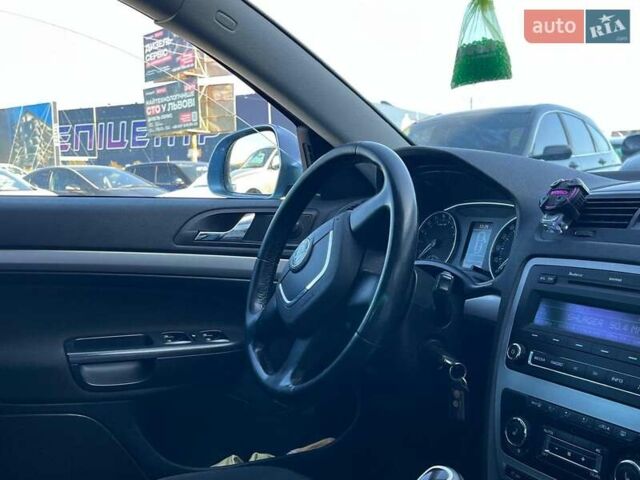 Синій Шкода Октавія, об'ємом двигуна 1.6 л та пробігом 216 тис. км за 8440 $, фото 33 на Automoto.ua