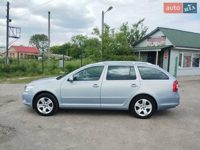 Синий Шкода Октавия, объемом двигателя 2 л и пробегом 238 тыс. км за 9700 $, фото 7 на Automoto.ua