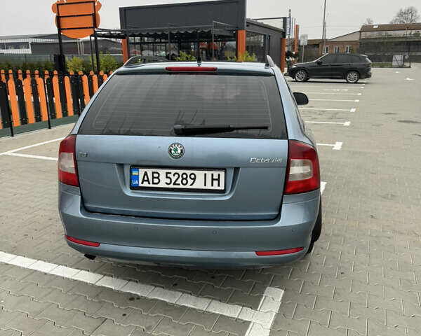 Синий Шкода Октавия, объемом двигателя 1.6 л и пробегом 275 тыс. км за 7700 $, фото 2 на Automoto.ua