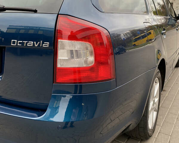 Синій Шкода Октавія, об'ємом двигуна 1.6 л та пробігом 241 тис. км за 7800 $, фото 14 на Automoto.ua
