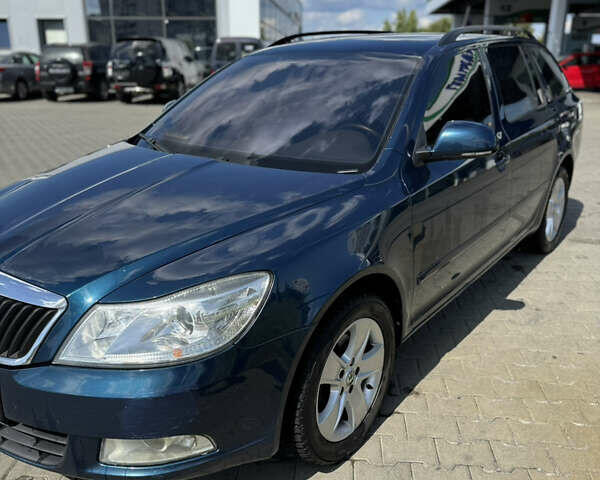 Синий Шкода Октавия, объемом двигателя 1.8 л и пробегом 247 тыс. км за 9200 $, фото 16 на Automoto.ua