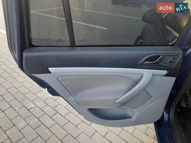 Синий Шкода Октавия, объемом двигателя 1.6 л и пробегом 317 тыс. км за 7777 $, фото 9 на Automoto.ua