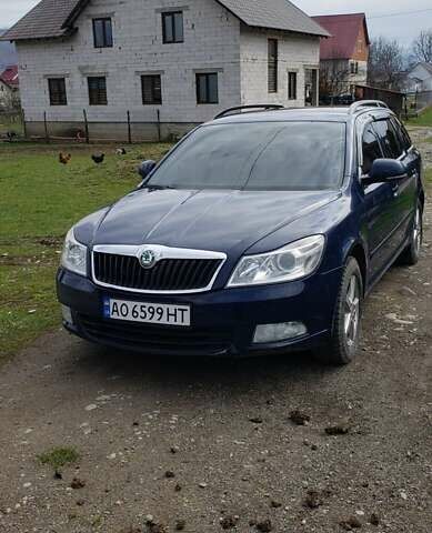Синий Шкода Октавия, объемом двигателя 1.6 л и пробегом 370 тыс. км за 7500 $, фото 4 на Automoto.ua