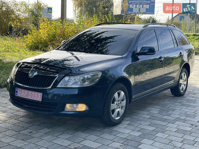 Синий Шкода Октавия, объемом двигателя 1.6 л и пробегом 273 тыс. км за 7800 $, фото 2 на Automoto.ua