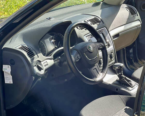 Синий Шкода Октавия, объемом двигателя 1.99 л и пробегом 278 тыс. км за 9499 $, фото 41 на Automoto.ua