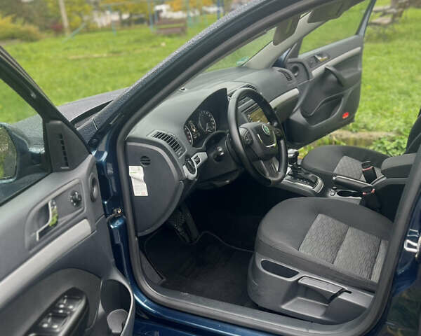 Синій Шкода Октавія, об'ємом двигуна 1.99 л та пробігом 278 тис. км за 9699 $, фото 47 на Automoto.ua