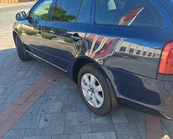 Синий Шкода Октавия, объемом двигателя 1.6 л и пробегом 280 тыс. км за 6700 $, фото 4 на Automoto.ua