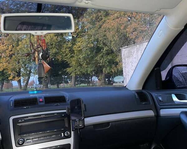 Синій Шкода Октавія, об'ємом двигуна 1.6 л та пробігом 189 тис. км за 8300 $, фото 11 на Automoto.ua