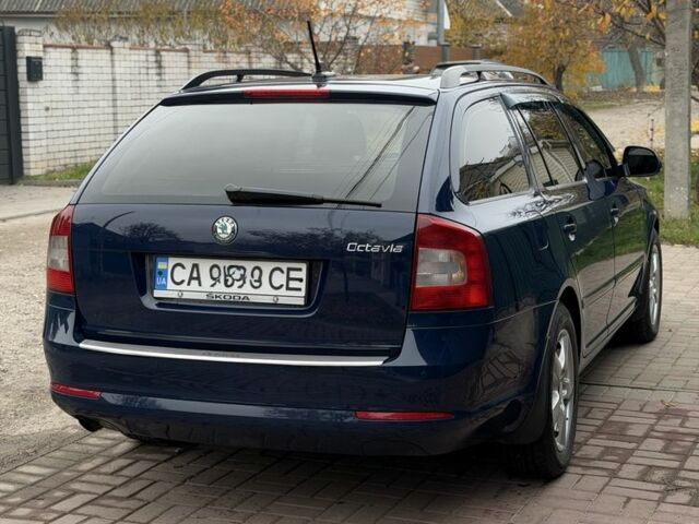 Синий Шкода Октавия, объемом двигателя 1.6 л и пробегом 287 тыс. км за 8500 $, фото 3 на Automoto.ua