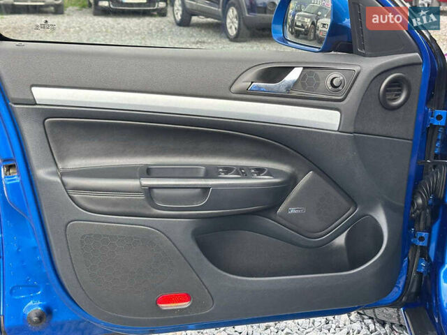 Синій Шкода Октавія, об'ємом двигуна 2 л та пробігом 319 тис. км за 9590 $, фото 16 на Automoto.ua