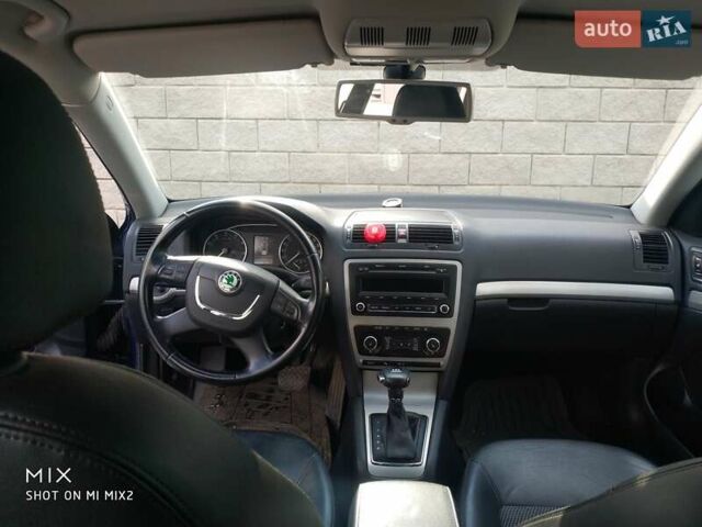 Синій Шкода Октавія, об'ємом двигуна 1.8 л та пробігом 188 тис. км за 8100 $, фото 2 на Automoto.ua