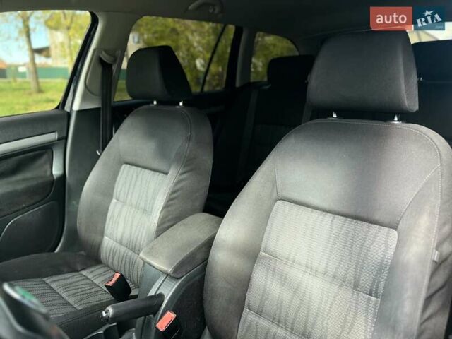 Синий Шкода Октавия, объемом двигателя 1.8 л и пробегом 237 тыс. км за 6250 $, фото 32 на Automoto.ua