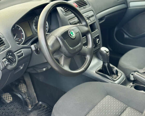 Синій Шкода Октавія, об'ємом двигуна 1.6 л та пробігом 256 тис. км за 6599 $, фото 29 на Automoto.ua