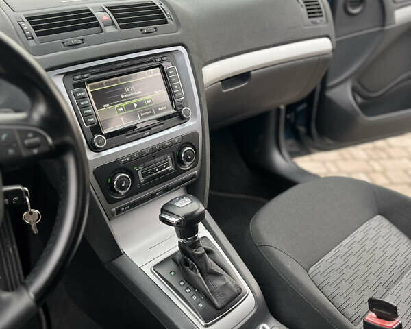 Синий Шкода Октавия, объемом двигателя 1.99 л и пробегом 278 тыс. км за 9350 $, фото 42 на Automoto.ua