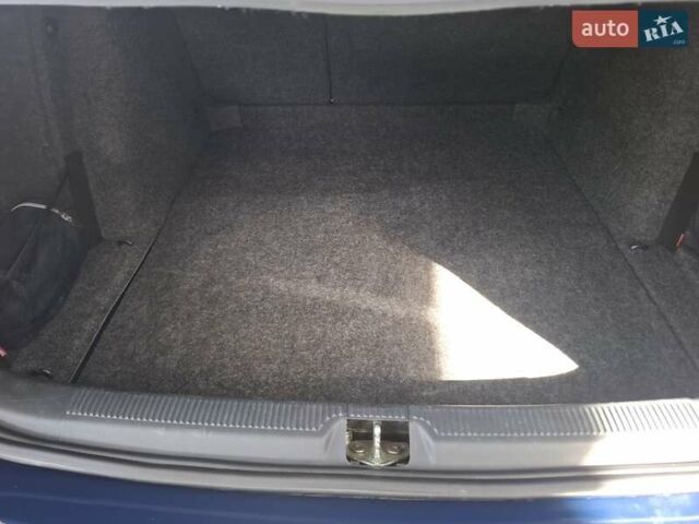 Синий Шкода Октавия, объемом двигателя 1.6 л и пробегом 280 тыс. км за 6900 $, фото 12 на Automoto.ua