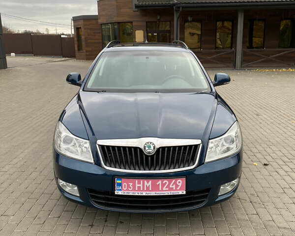 Синій Шкода Октавія, об'ємом двигуна 1.6 л та пробігом 241 тис. км за 7800 $, фото 6 на Automoto.ua