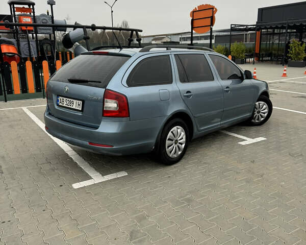 Синий Шкода Октавия, объемом двигателя 1.6 л и пробегом 275 тыс. км за 7700 $, фото 3 на Automoto.ua