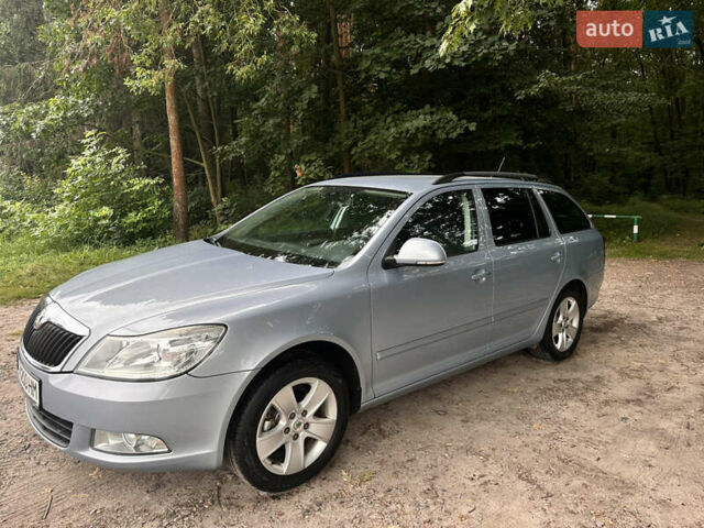 Синій Шкода Октавія, об'ємом двигуна 1.6 л та пробігом 291 тис. км за 8300 $, фото 14 на Automoto.ua