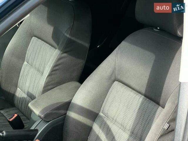 Синий Шкода Октавия, объемом двигателя 1.8 л и пробегом 237 тыс. км за 6250 $, фото 33 на Automoto.ua