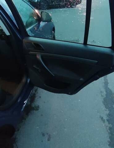 Синій Шкода Октавія, об'ємом двигуна 1.6 л та пробігом 401 тис. км за 6800 $, фото 9 на Automoto.ua