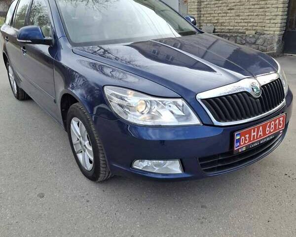 Синий Шкода Октавия, объемом двигателя 1.8 л и пробегом 115 тыс. км за 8900 $, фото 2 на Automoto.ua