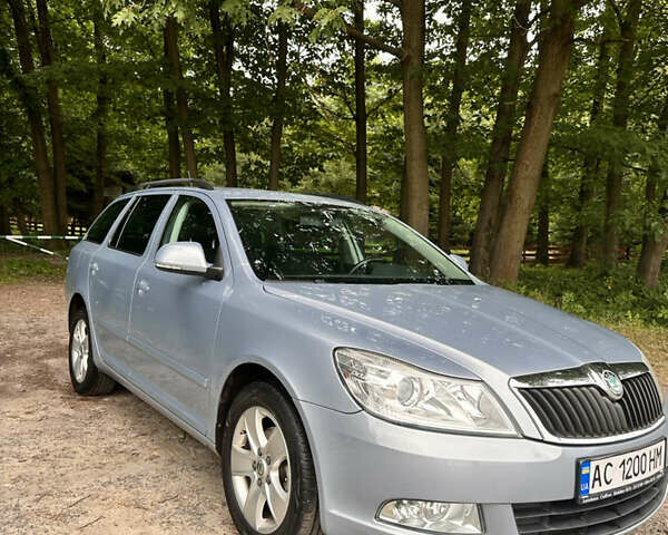 Синій Шкода Октавія, об'ємом двигуна 1.6 л та пробігом 291 тис. км за 8300 $, фото 5 на Automoto.ua