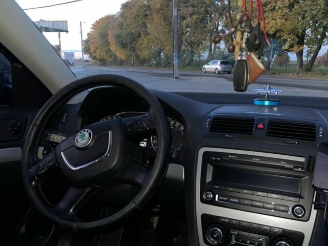 Синій Шкода Октавія, об'ємом двигуна 1.6 л та пробігом 189 тис. км за 9000 $, фото 18 на Automoto.ua