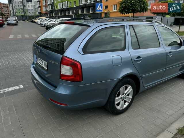Синій Шкода Октавія, об'ємом двигуна 1.2 л та пробігом 213 тис. км за 6800 $, фото 3 на Automoto.ua