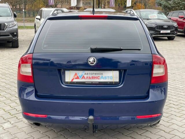 Синій Шкода Октавія, об'ємом двигуна 1.6 л та пробігом 196 тис. км за 7400 $, фото 5 на Automoto.ua