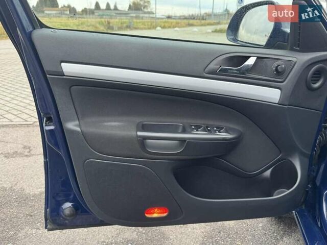 Синий Шкода Октавия, объемом двигателя 1.6 л и пробегом 245 тыс. км за 8490 $, фото 47 на Automoto.ua