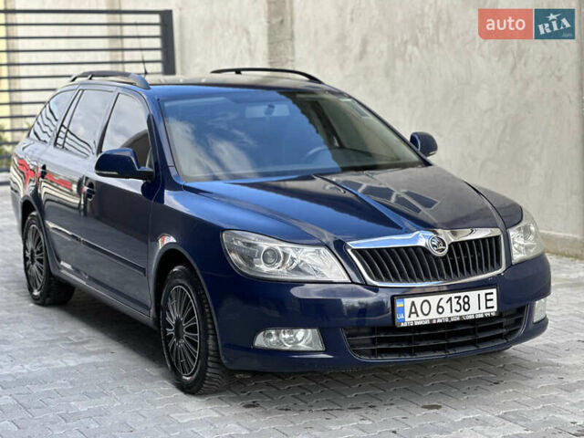Шкода Октавия 2011 в Ужгороде на Automoto.ua Синий Шкода Октавия, объемом двигателя 1.6 л и пробегом 350 тыс. км за 6200 $, фото 5 на Automoto.ua
