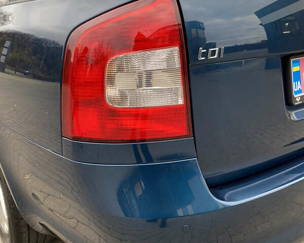 Синій Шкода Октавія, об'ємом двигуна 1.6 л та пробігом 241 тис. км за 7800 $, фото 12 на Automoto.ua