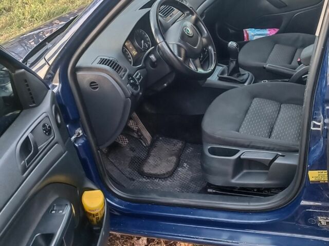 Синий Шкода Октавия, объемом двигателя 1.6 л и пробегом 320 тыс. км за 7000 $, фото 6 на Automoto.ua