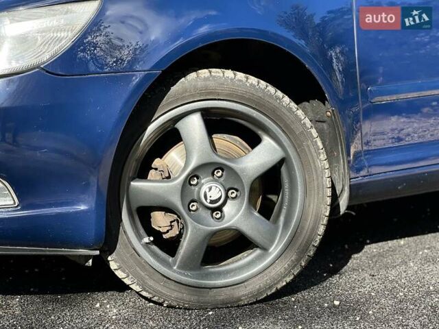 Синий Шкода Октавия, объемом двигателя 1.8 л и пробегом 236 тыс. км за 6400 $, фото 18 на Automoto.ua