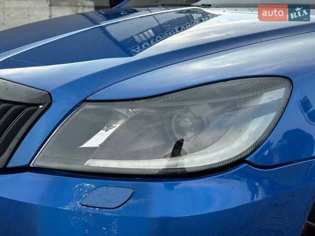Синій Шкода Октавія, об'ємом двигуна 2 л та пробігом 319 тис. км за 9590 $, фото 2 на Automoto.ua