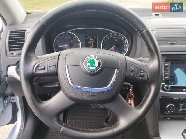 Синий Шкода Октавия, объемом двигателя 2 л и пробегом 238 тыс. км за 9700 $, фото 10 на Automoto.ua