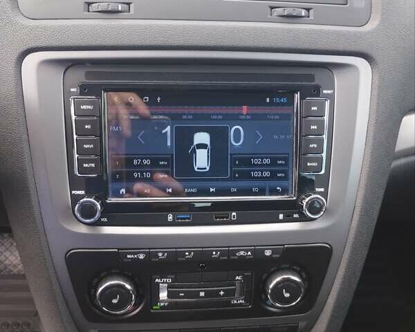 Синий Шкода Октавия, объемом двигателя 2 л и пробегом 238 тыс. км за 9700 $, фото 11 на Automoto.ua