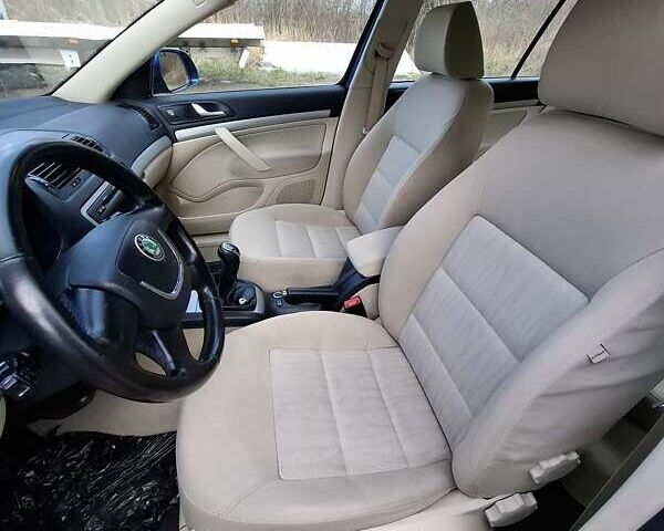 Синий Шкода Октавия, объемом двигателя 1.8 л и пробегом 115 тыс. км за 8900 $, фото 18 на Automoto.ua