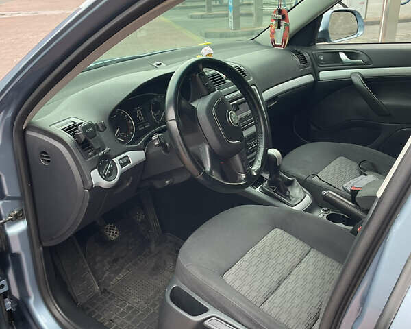 Синий Шкода Октавия, объемом двигателя 1.6 л и пробегом 288 тыс. км за 7500 $, фото 8 на Automoto.ua