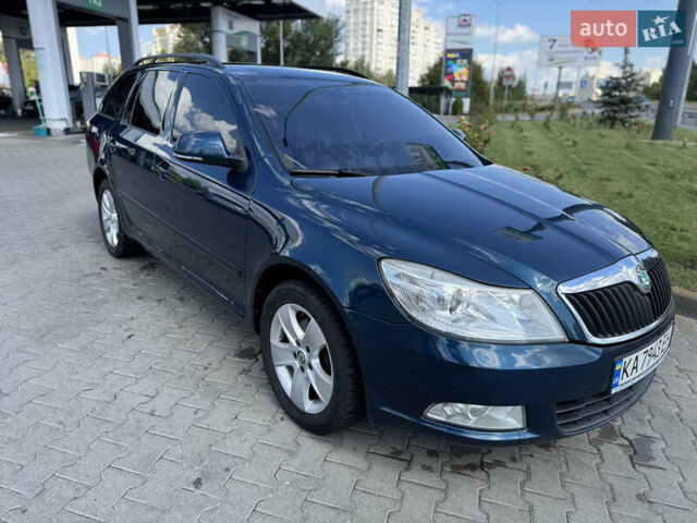 Синий Шкода Октавия, объемом двигателя 1.8 л и пробегом 247 тыс. км за 9200 $, фото 4 на Automoto.ua
