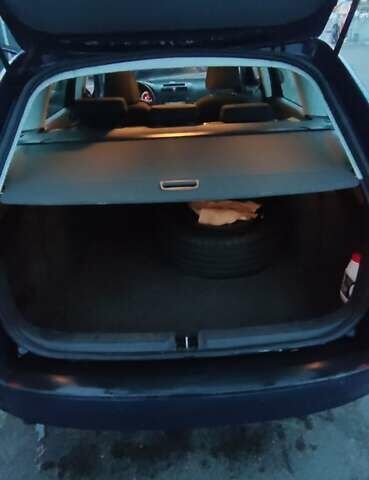 Синій Шкода Октавія, об'ємом двигуна 1.6 л та пробігом 401 тис. км за 6800 $, фото 2 на Automoto.ua