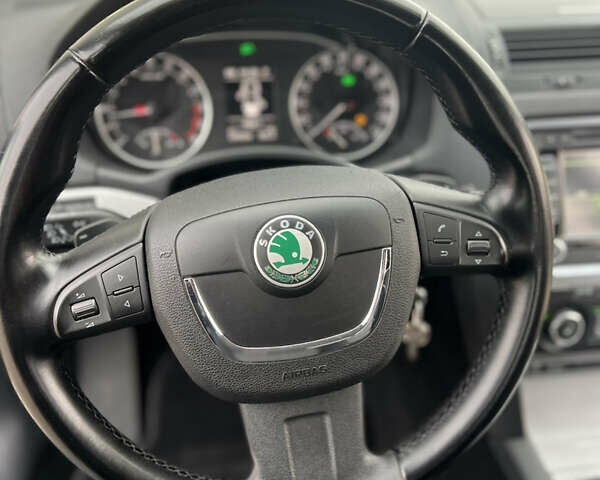 Синий Шкода Октавия, объемом двигателя 1.99 л и пробегом 278 тыс. км за 9350 $, фото 44 на Automoto.ua