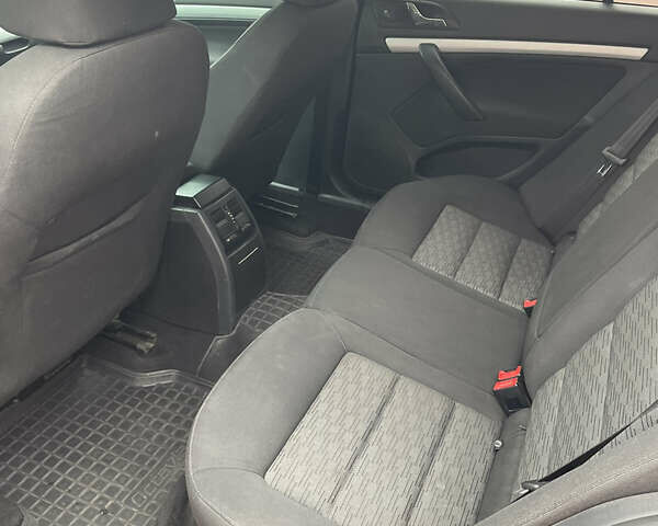 Синий Шкода Октавия, объемом двигателя 1.6 л и пробегом 288 тыс. км за 7500 $, фото 10 на Automoto.ua