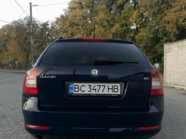 Синій Шкода Октавія, об'ємом двигуна 1.6 л та пробігом 189 тис. км за 9000 $, фото 5 на Automoto.ua